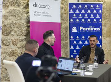 Duacode, patrocinador de la entrevista con Lucas Pérez en la Fundación Clínica Pardiñas