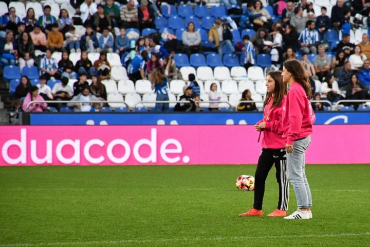 El reto golazo Duacode, la guinda solidaria a un domingo que fue la gran fiesta del fútbol femenino
