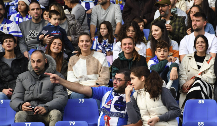El reto golazo Duacode, la guinda solidaria a un domingo que fue la gran fiesta del fútbol femenino