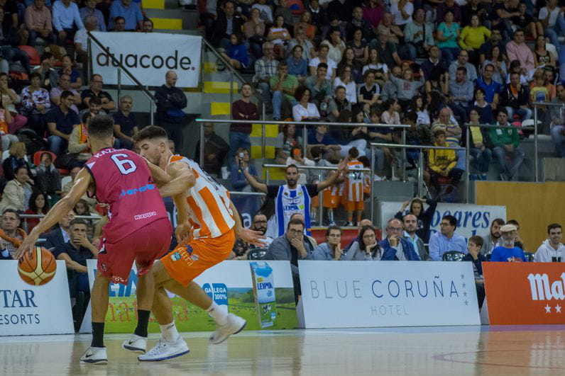 El Básque Coruña estrena equipación y arranca con una gran victoria | Noticias