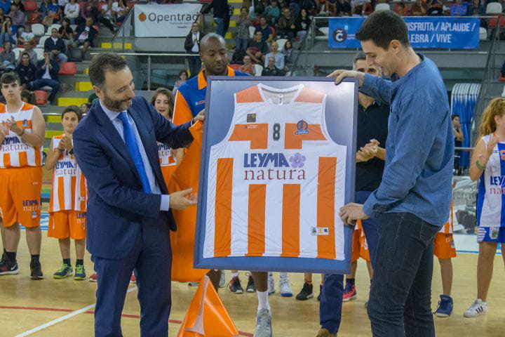 El Básque Coruña estrena equipación y arranca con una gran victoria | Noticias